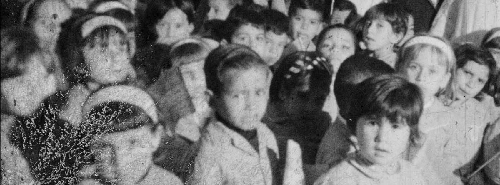 [AVANT-PREMIÈRE] <br/>« Derrière les drapeaux, <br/> le soleil » <br/>en présence du réalisateur